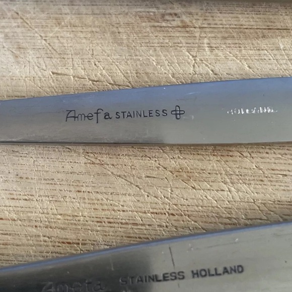 12 Pc Vintage Tulip Time by Amefa Stainless Steel Place/Dinner/Soup Spoons EUC!! - Picture 5 of 5